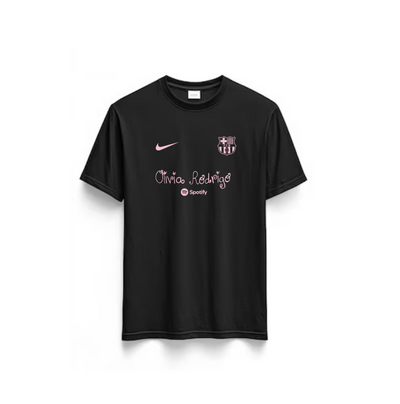 Playera | Negra| FCB X Olivia Rodrigo| Nombre